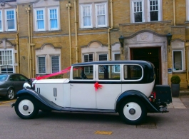 Vintage Rolls Royce wedding car hire in Portsmouth